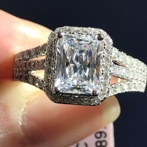 Sterling Silver Emerald Cut Ladies CZ Ring Size 7